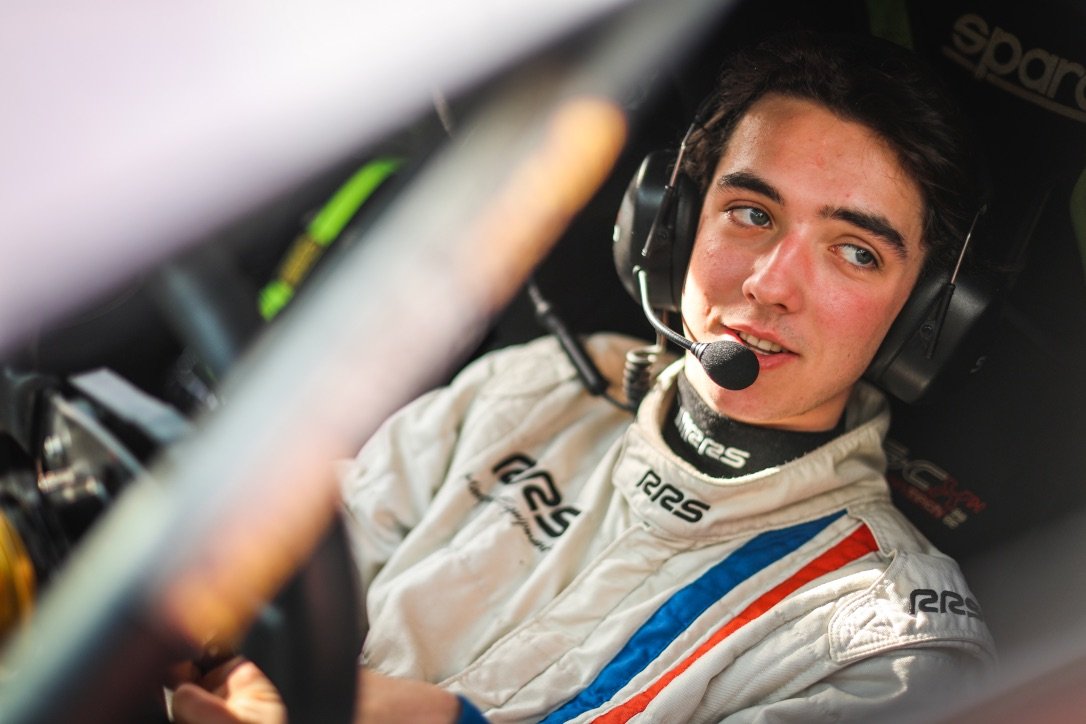 Eliott Delecour au volant
