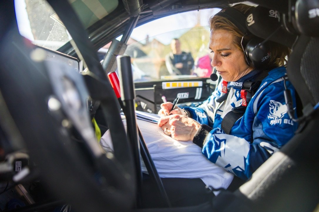 Lecture des notes en cockpit