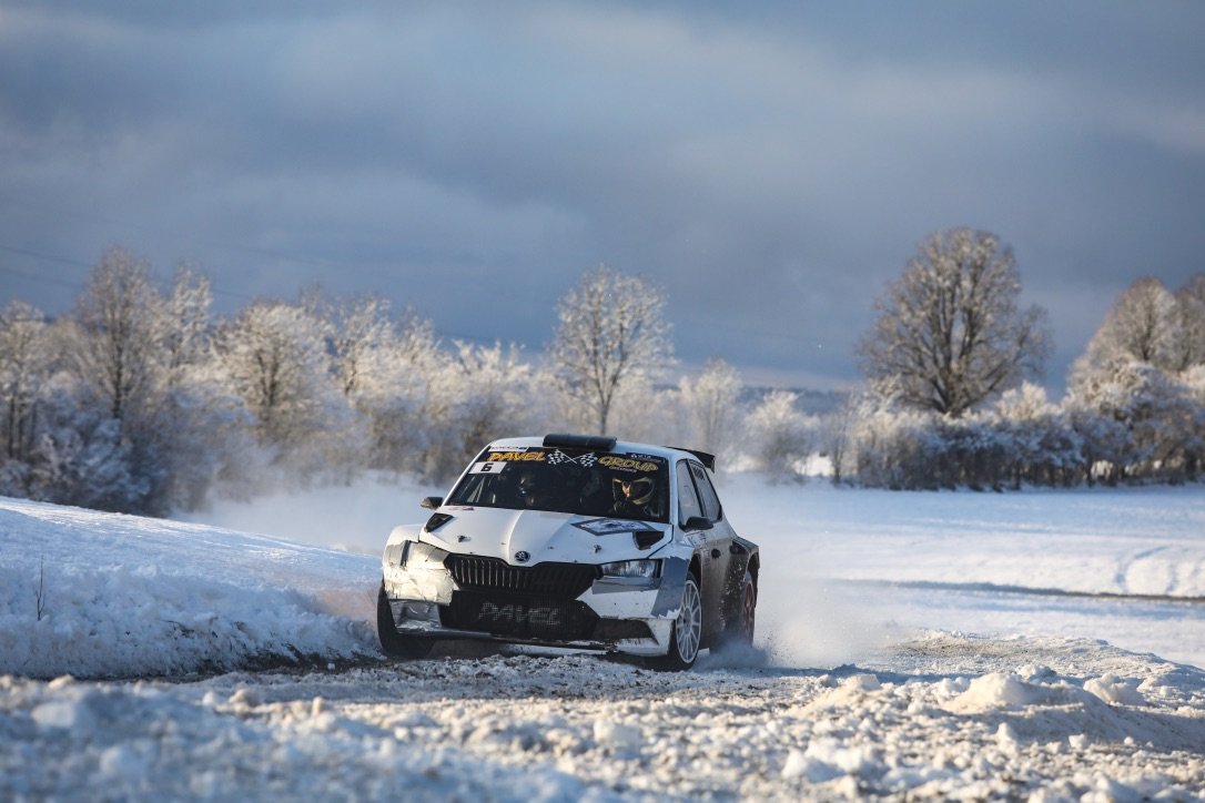 Skoda Fabia sur la neige